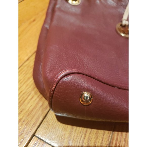 Michael Kors Jet Set Claret Pebbled Leather Pebble Tote NWOT - Picture 3 of 7